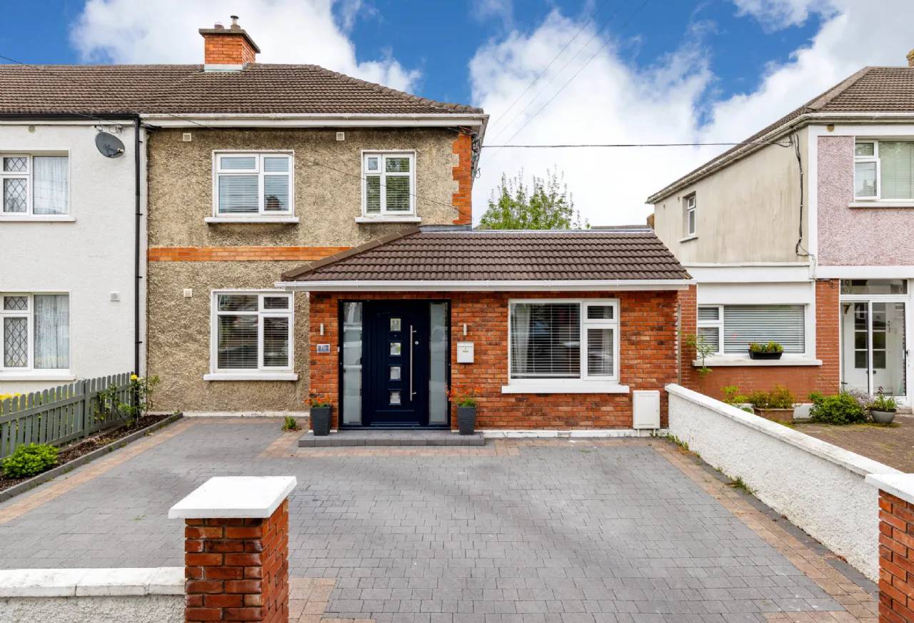 Photo of 10 Collins Park, Beaumont, Dublin 9, D09 W6V3