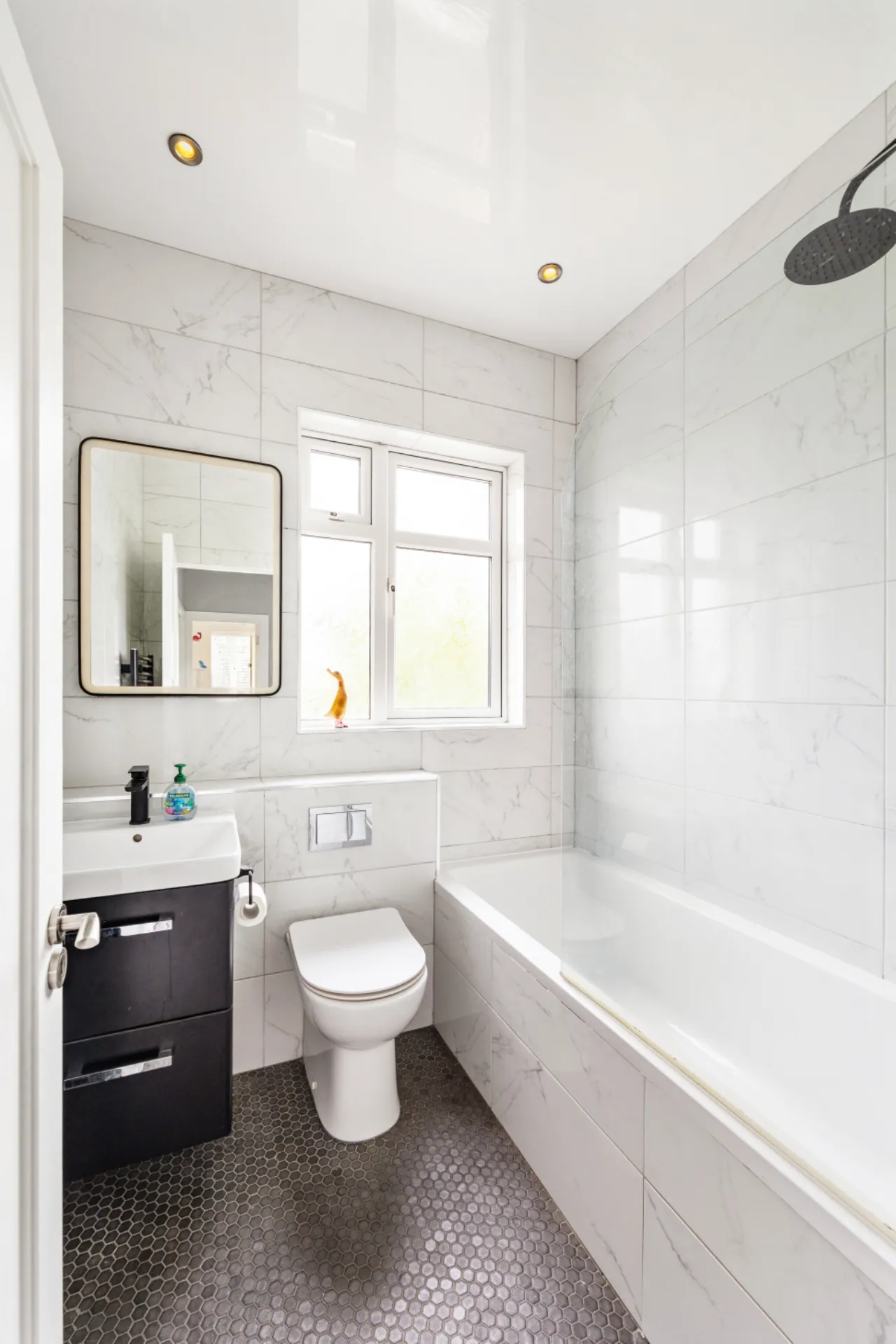 Photo of 10 Collins Park, Beaumont, Dublin 9, D09 W6V3