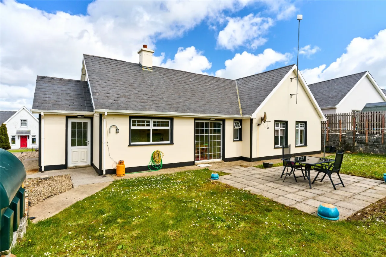 Photo of 10 Cluain Ard, Kilmaley, Ennis, Co Clare, V95 W9Y6