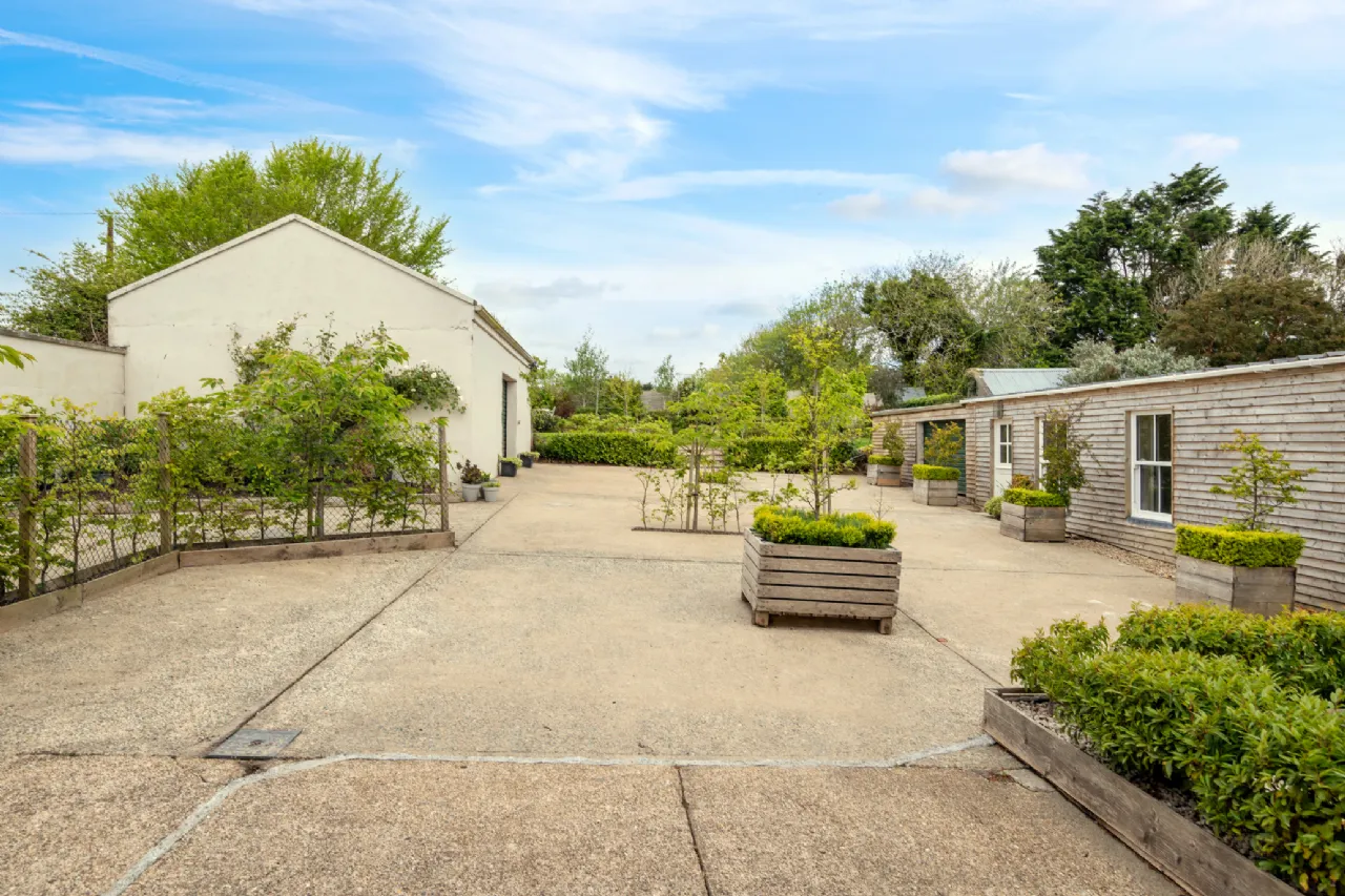 Photo of Earlswood House, Saltmills, Fethard-On Sea, New Ross, Co Wexford, Y34T268