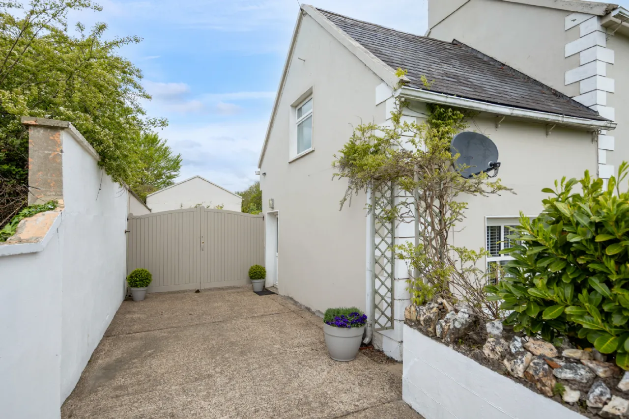 Photo of Earlswood House, Saltmills, Fethard-On Sea, New Ross, Co Wexford, Y34T268