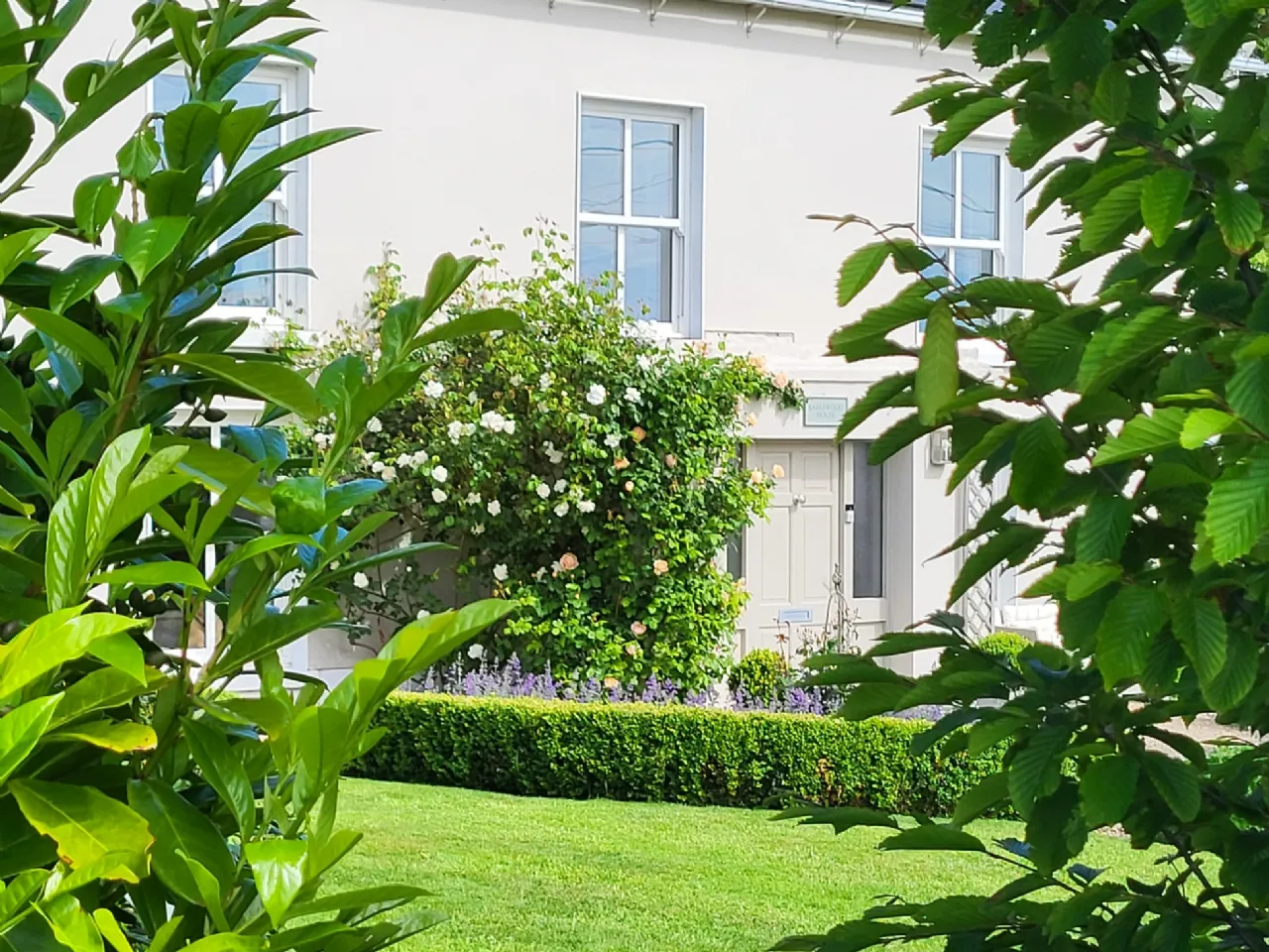 Photo of Earlswood House, Saltmills, Fethard-On Sea, New Ross, Co Wexford, Y34T268