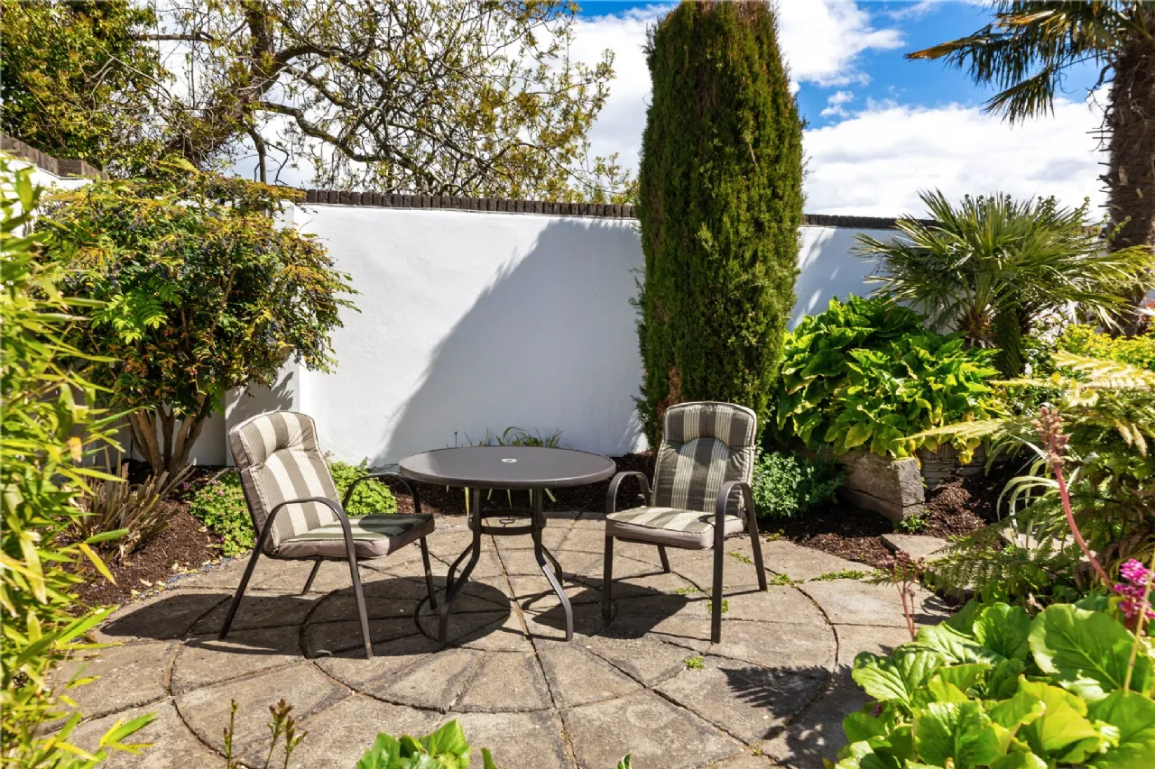 Photo of 35 Cairn Hill, Westminster Road, Foxrock, Dublin 18, D18 W9X0