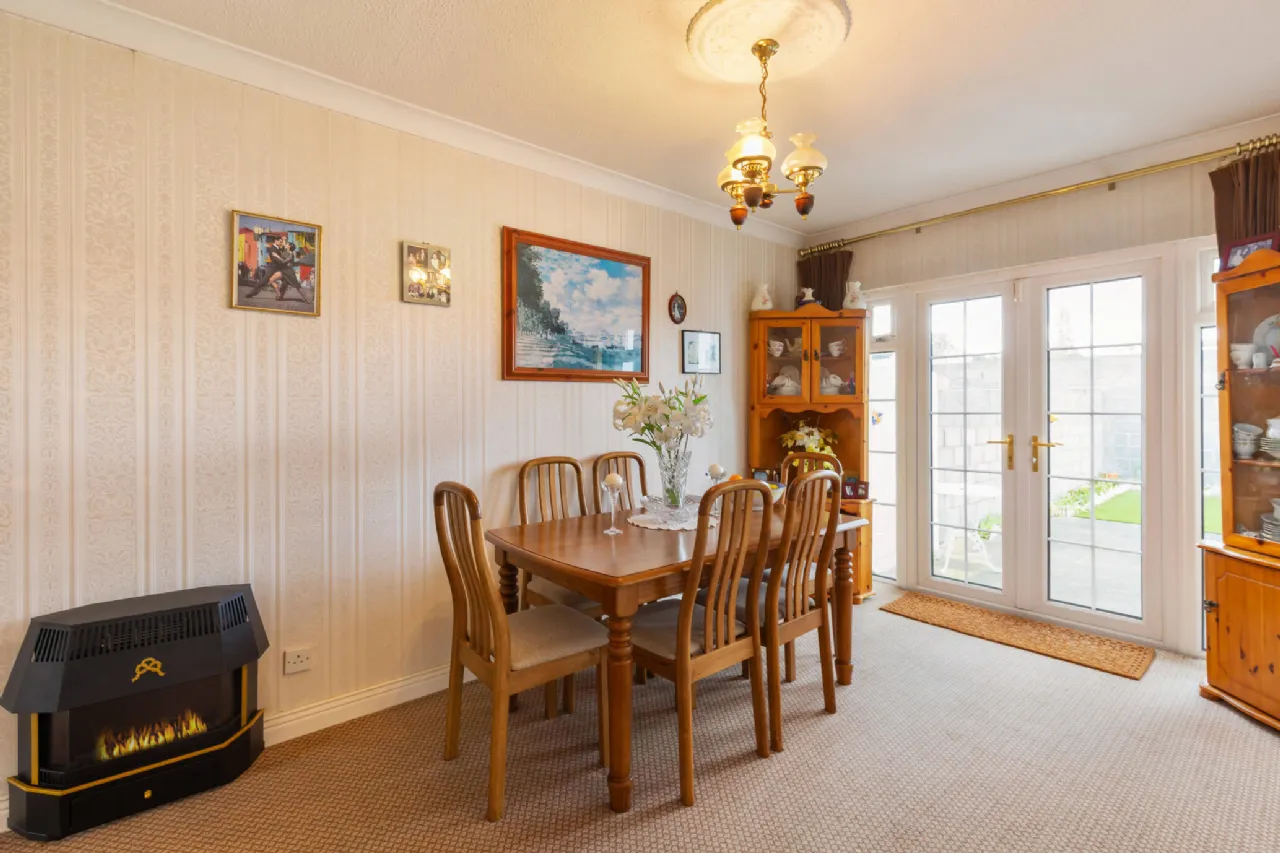 Photo of 14 Willow Grove, Foxrock, Dublin 18, D18 H3E6