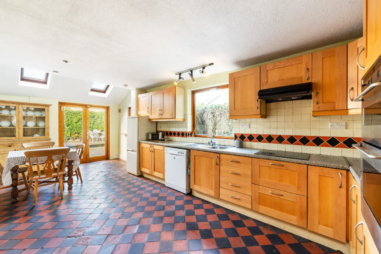 Photo of Glendalough, 44 Howth Road, Clontarf, Dublin 3, D03 P996