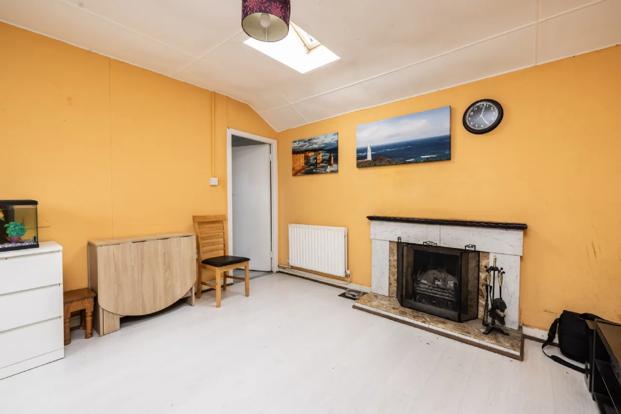 Photo of House and Glasshouses, Sundrive Road, Rush, Co. Dublin, K56 FH32
