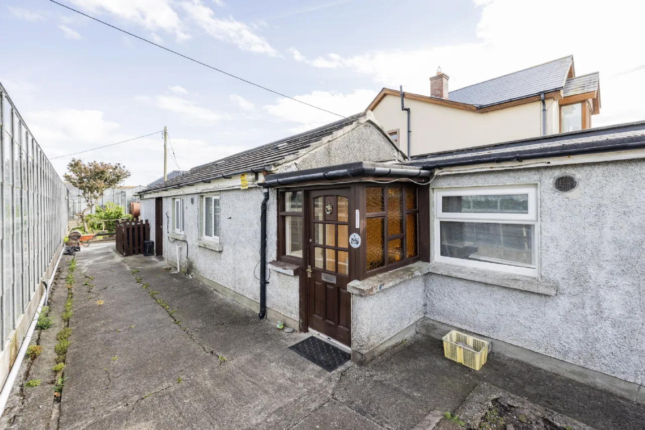 Photo of House and Glasshouses, Sundrive Road, Rush, Co. Dublin, K56 FH32