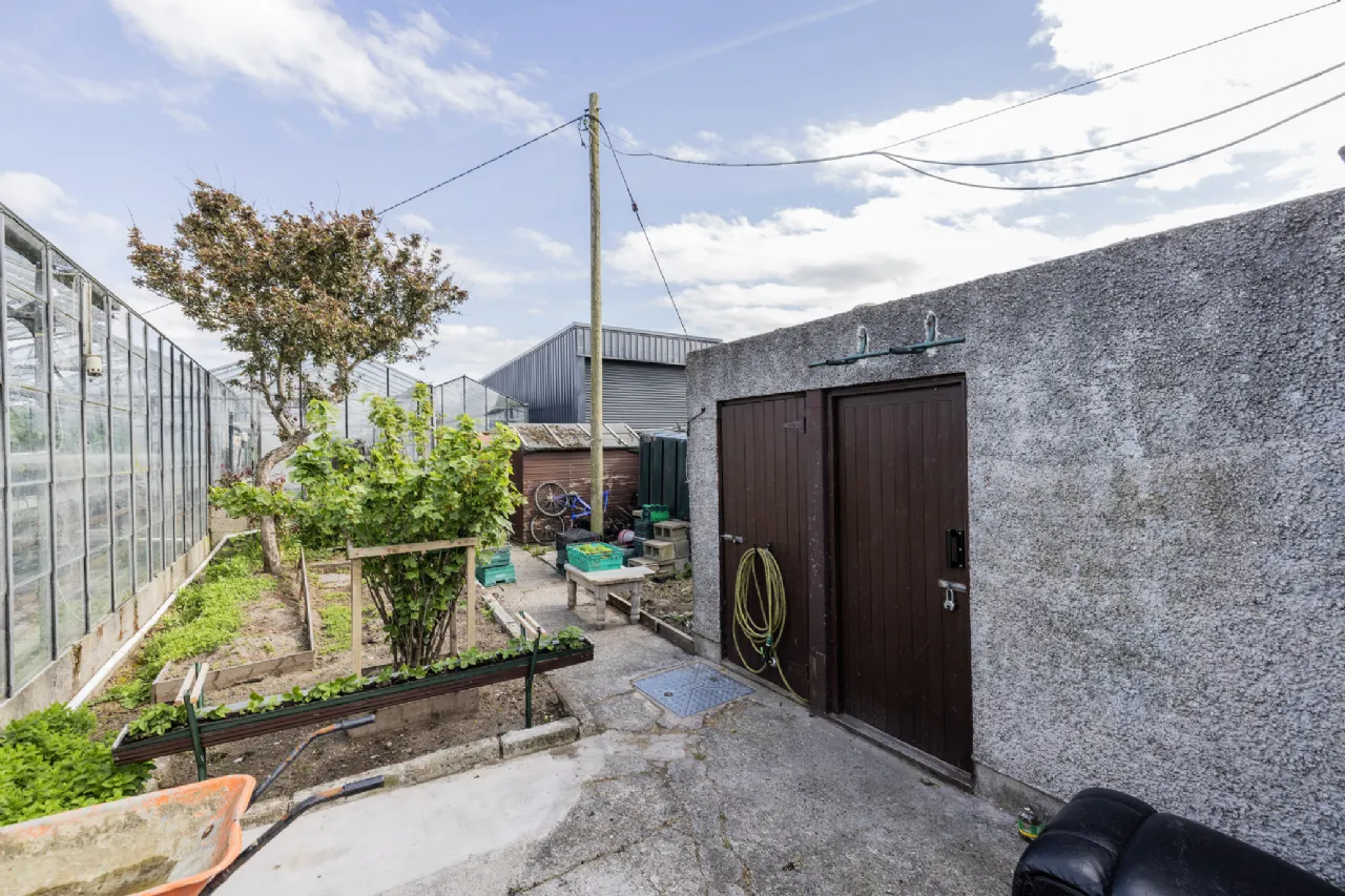Photo of House and Glasshouses, Sundrive Road, Rush, Co. Dublin, K56 FH32
