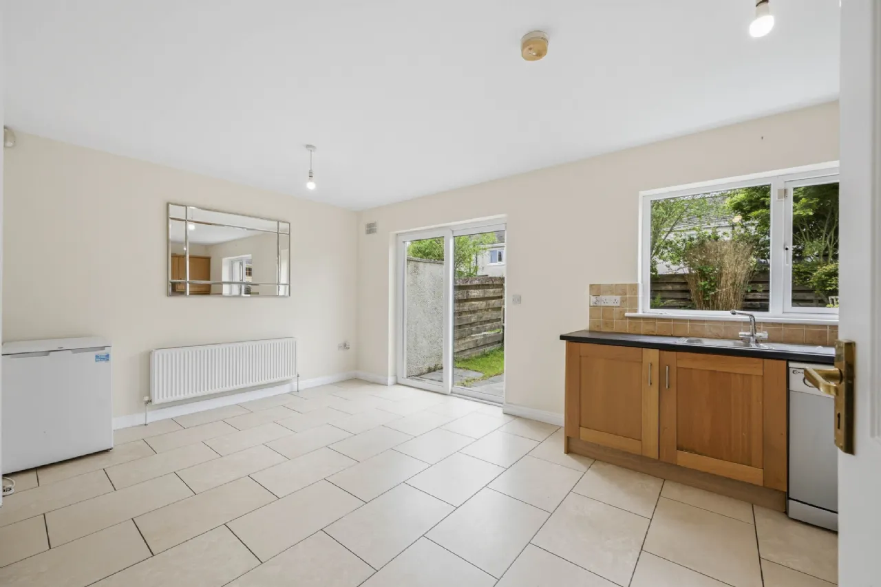 Photo of 121 Meadowgate, Gorey, Co. Wexford, Y25 Y5T9