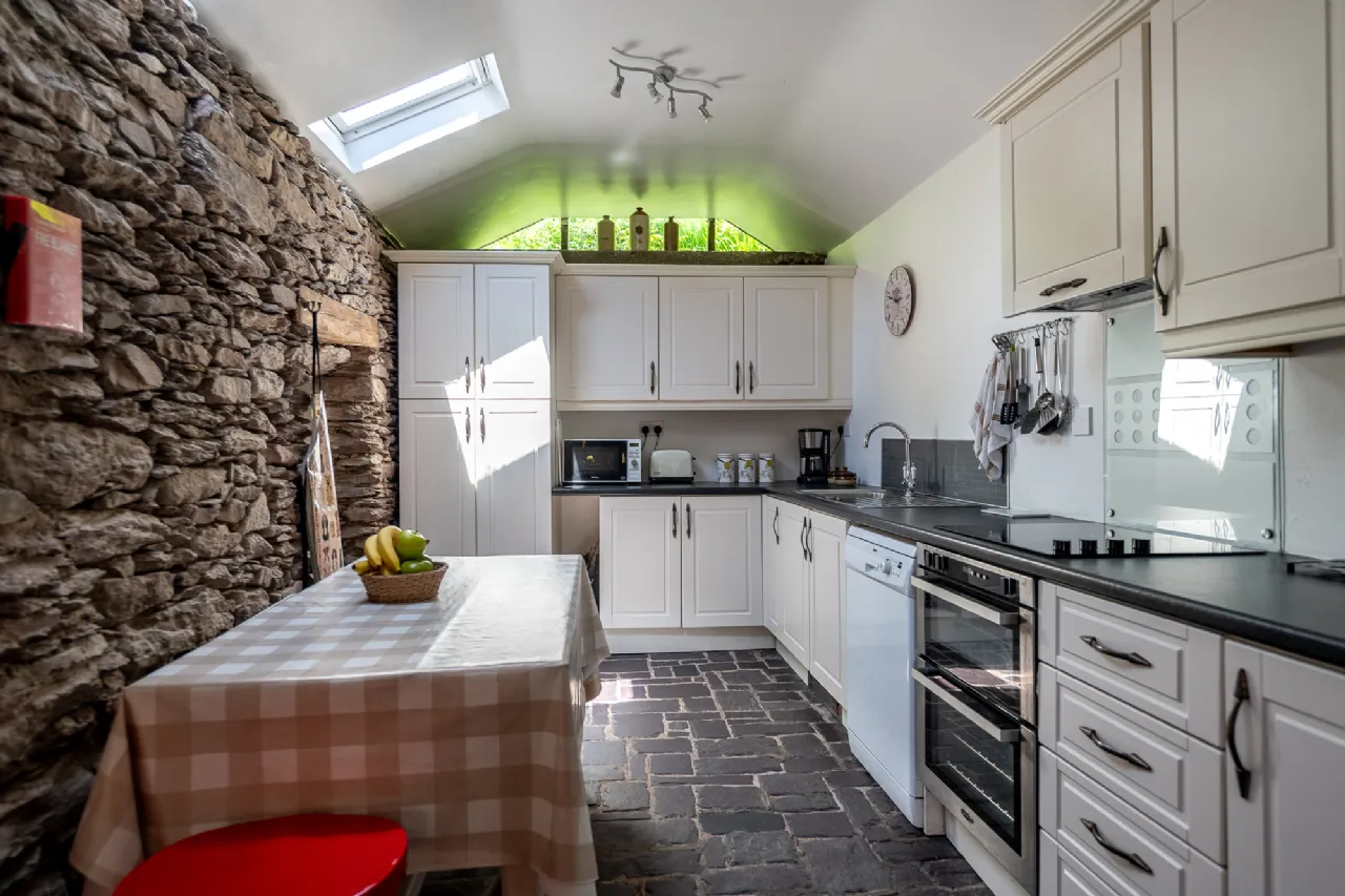 Photo of John's House, Derrynane Beg, Caherdaniel, Co Kerry, V23HF43