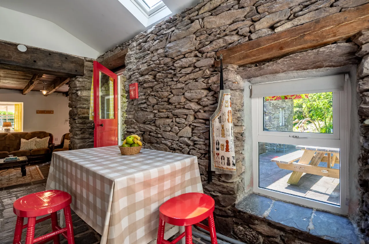 Photo of John's House, Derrynane Beg, Caherdaniel, Co Kerry, V23HF43