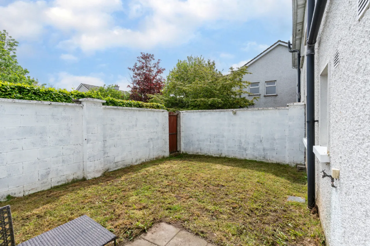 Photo of Apt, 21 Gleann Bhearu, Cois Bhearu, Athy, Co. Kildare, R14 AP84