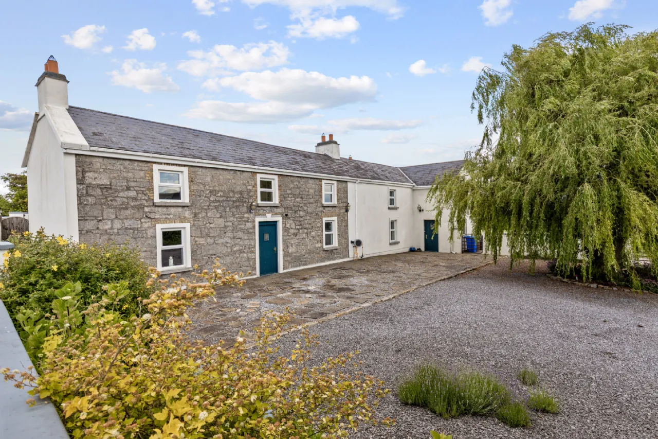 Photo of Kellyville, Ballintubbert, Co. Laois, R14 PW29