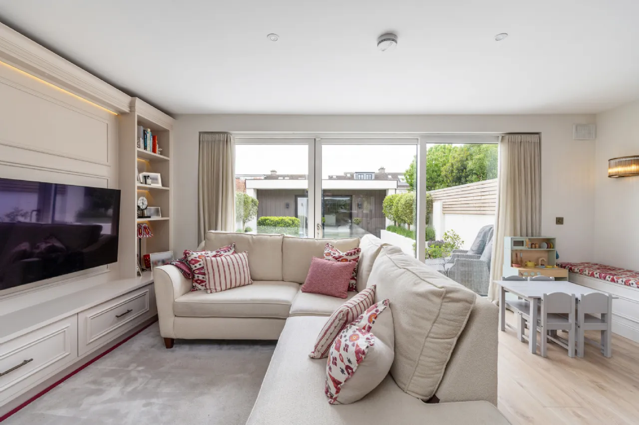 Photo of 17 Oakley Park, Clontarf, Dublin 3, D03 DY88