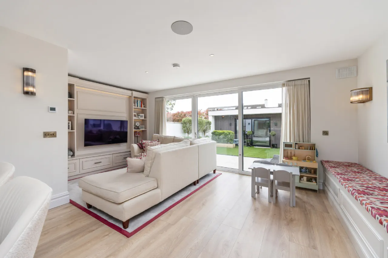 Photo of 17 Oakley Park, Clontarf, Dublin 3, D03 DY88