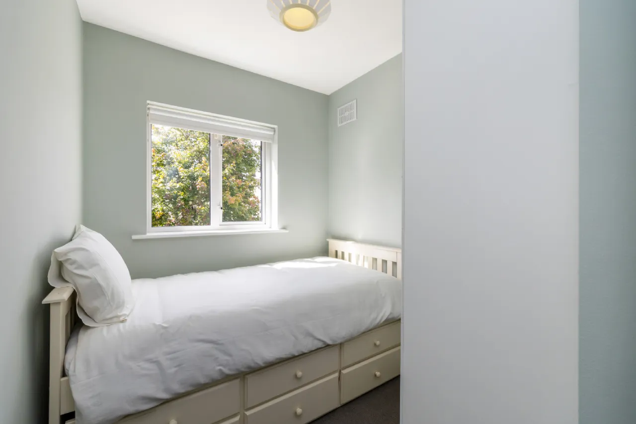 Photo of 1 Del Val Court, Sutton, Dublin 13, D13 X6P2