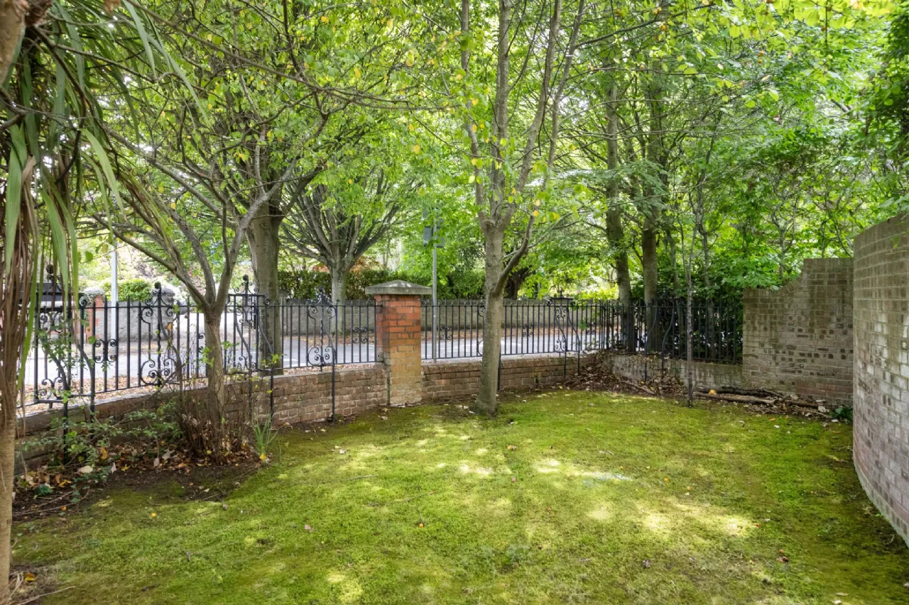 Photo of Coreen, 30 Shrewsbury Road,, Ballsbridge, Dublin 4, D04 H4C8