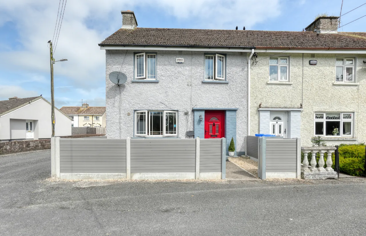 Photo of 1 SAINT FINTANS, TERRACE,, MOUNTRATH, CO.LAOIS, R32 AC96