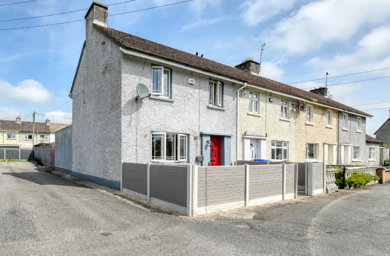 Photo of 1 SAINT FINTANS, TERRACE,, MOUNTRATH, CO.LAOIS, R32 AC96