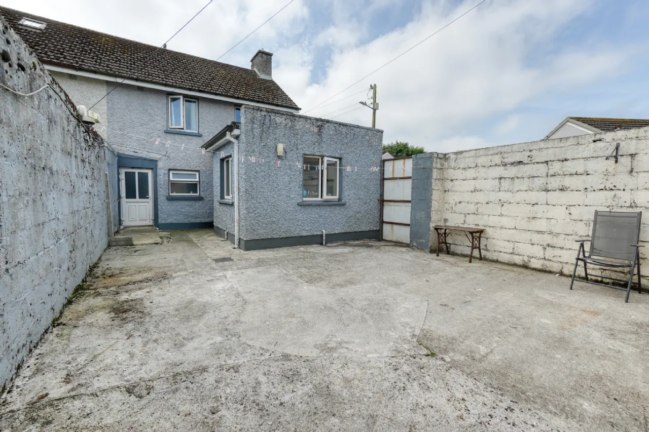 Photo of 1 SAINT FINTANS, TERRACE,, MOUNTRATH, CO.LAOIS, R32 AC96