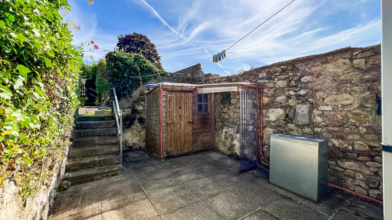 Photo of 10 Barrow Lane, Graiguenamanagh, Co Kilkenny, R95 A5F3