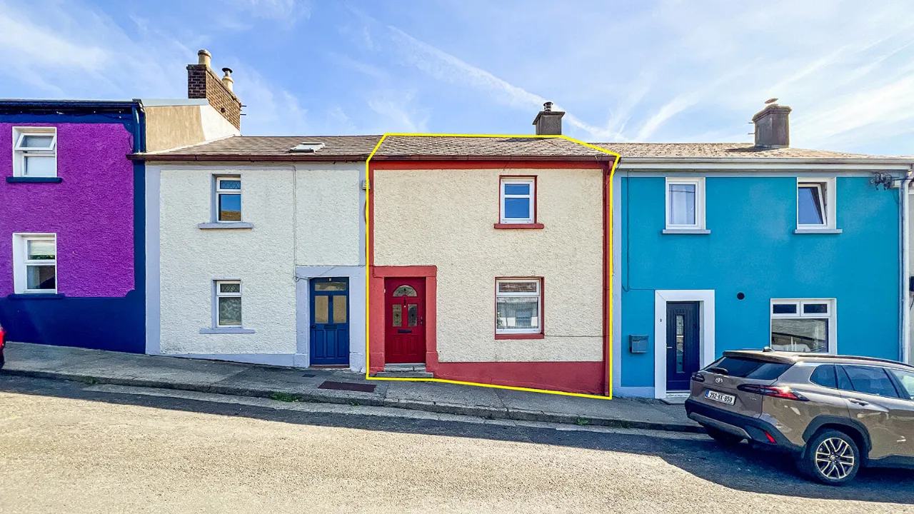 Photo of 10 Barrow Lane, Graiguenamanagh, Co Kilkenny, R95 A5F3