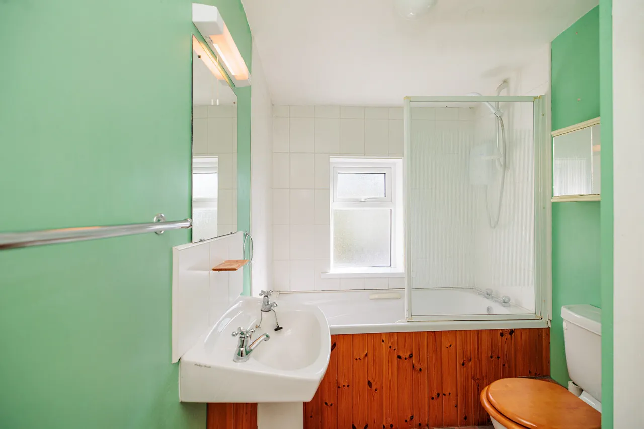 Photo of 10 Barrow Lane, Graiguenamanagh, Co Kilkenny, R95 A5F3