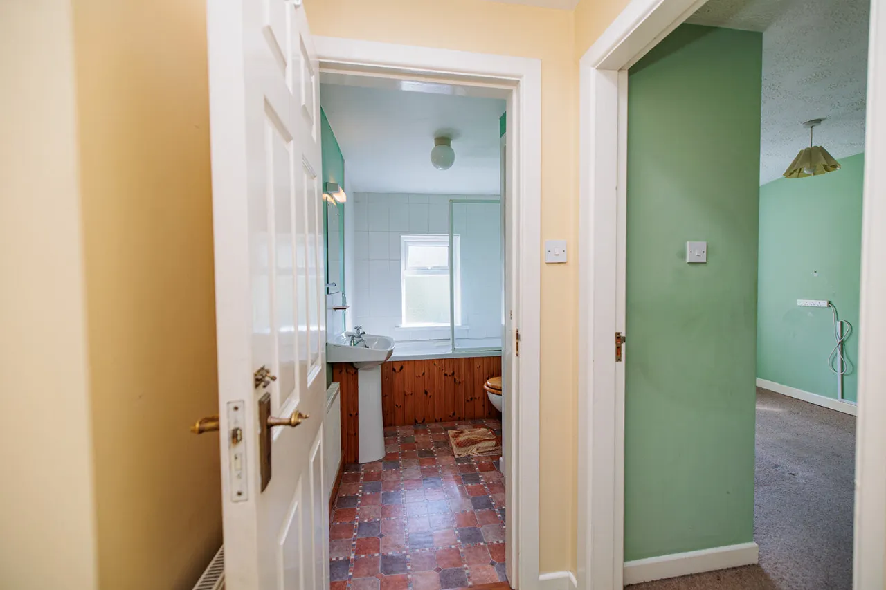Photo of 10 Barrow Lane, Graiguenamanagh, Co Kilkenny, R95 A5F3