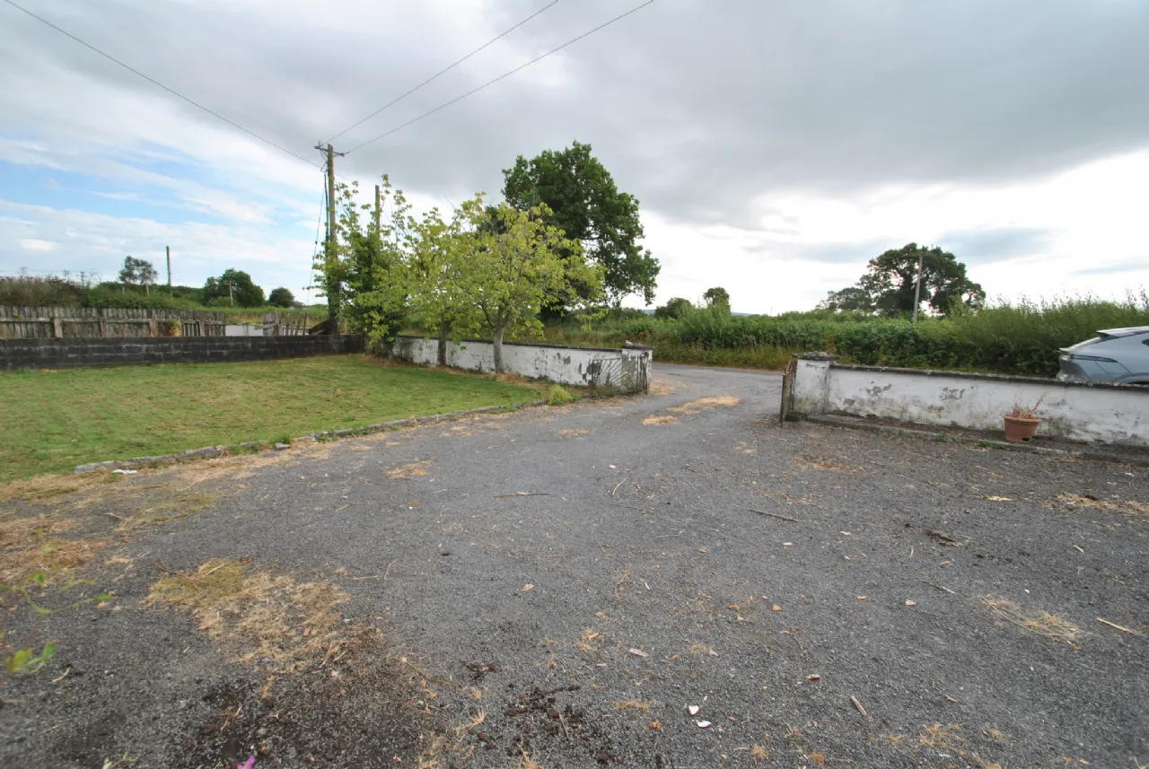 Photo of Mount Heaton, Roscrea, Co. Offaly, E53 A978