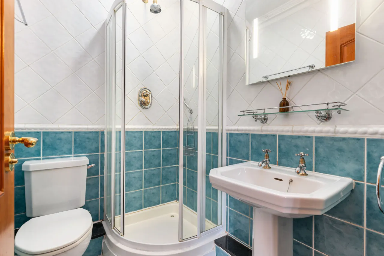 Photo of Apartment 8, Linden, 31-33 Merrion Road, Ballsbridge, Dublin 4, D04 NW28