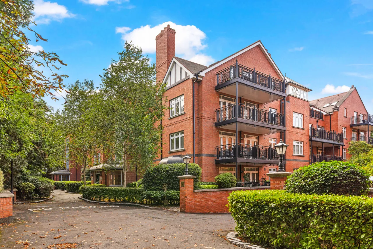 Photo of Apartment 8, Linden, 31-33 Merrion Road, Ballsbridge, Dublin 4, D04 NW28