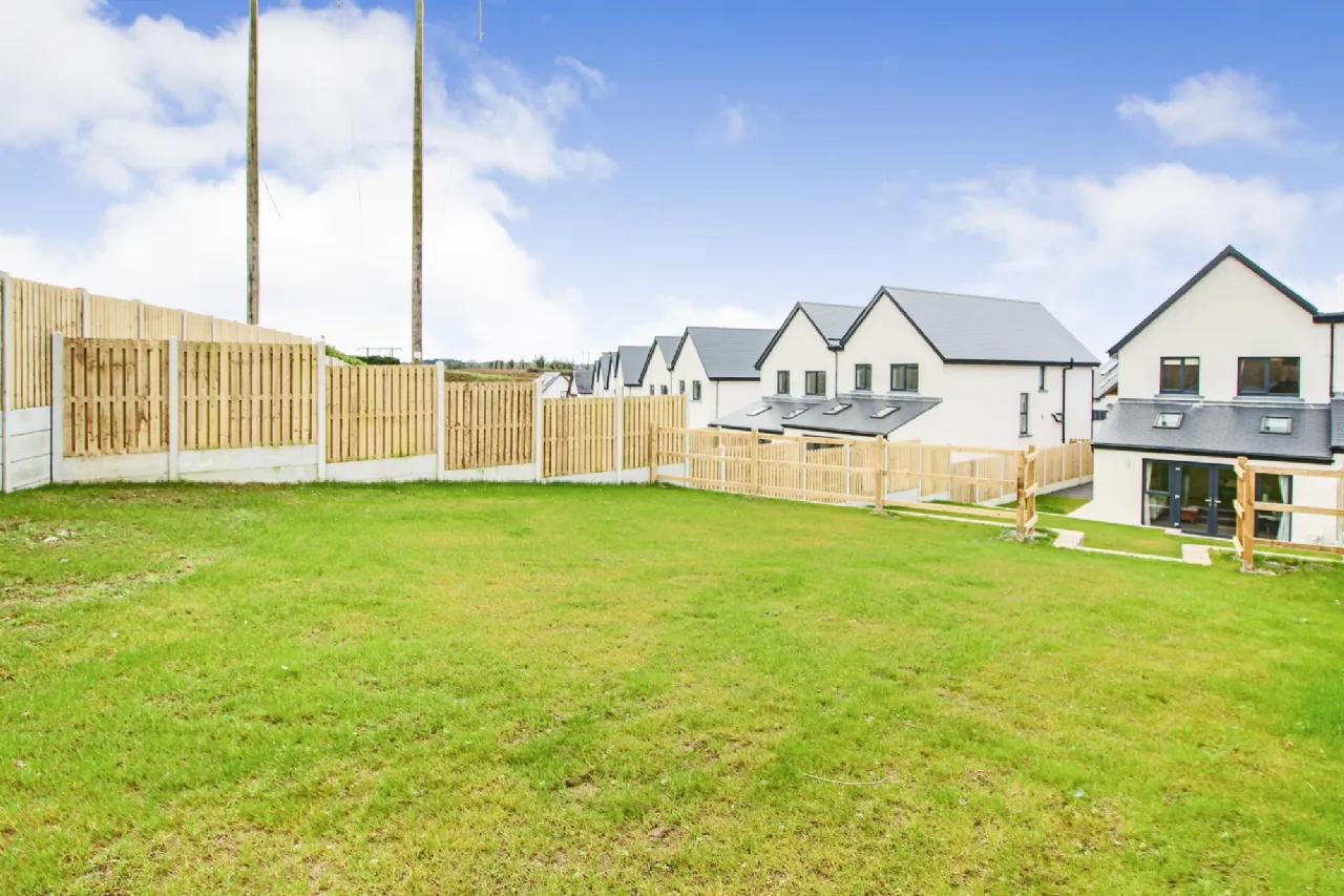 Photo of No. 11 The Crescent, Priors Point, Attirory, Carrick-On-Shannon, Co. Leitrim, N41 T3P8