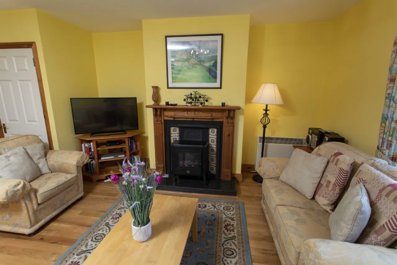 Photo of 2 College Street, Castlegregory, V92 A0K8