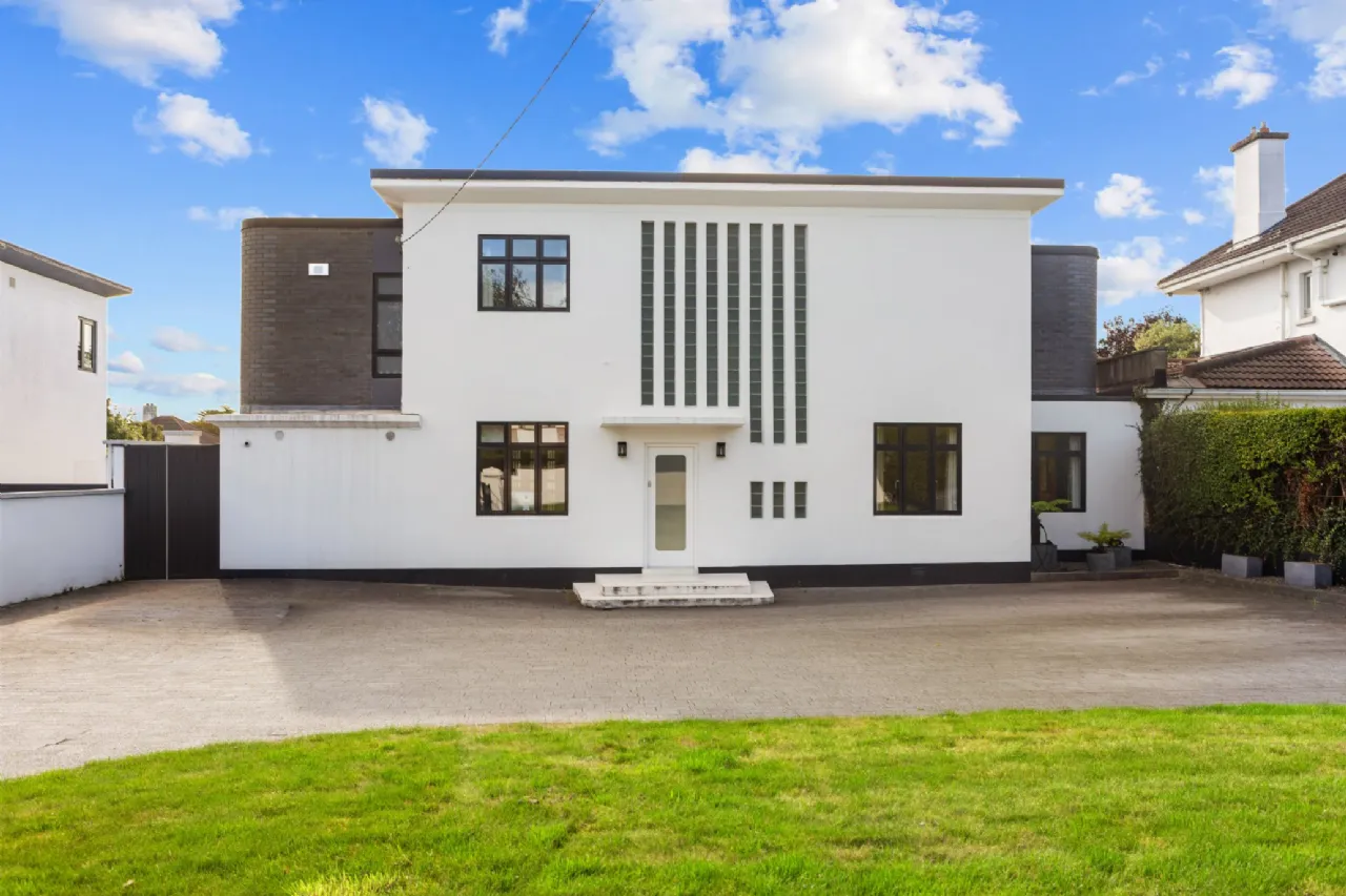 Photo of Annacrivey, Kill Lane, Foxrock, Dublin 18, D18Y0H1