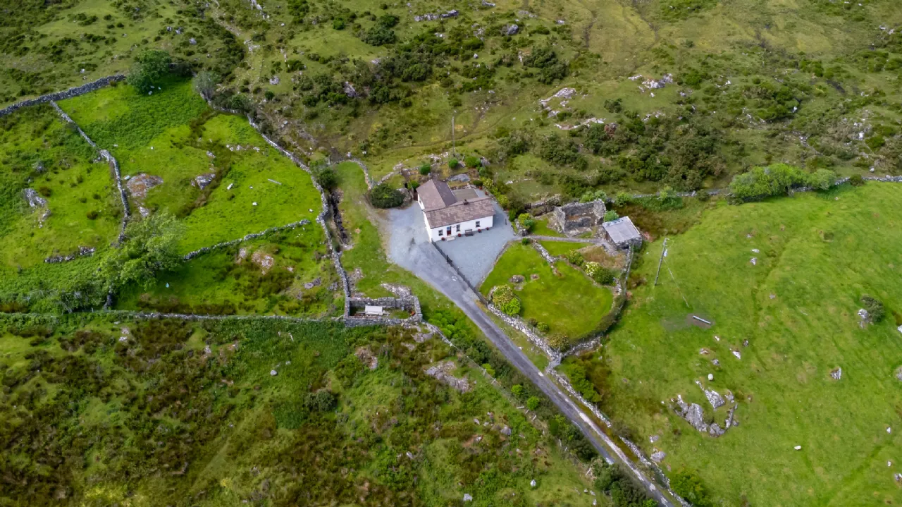 Photo of Errisbeg, Roundstone, Co.Galway, H91 KT2K