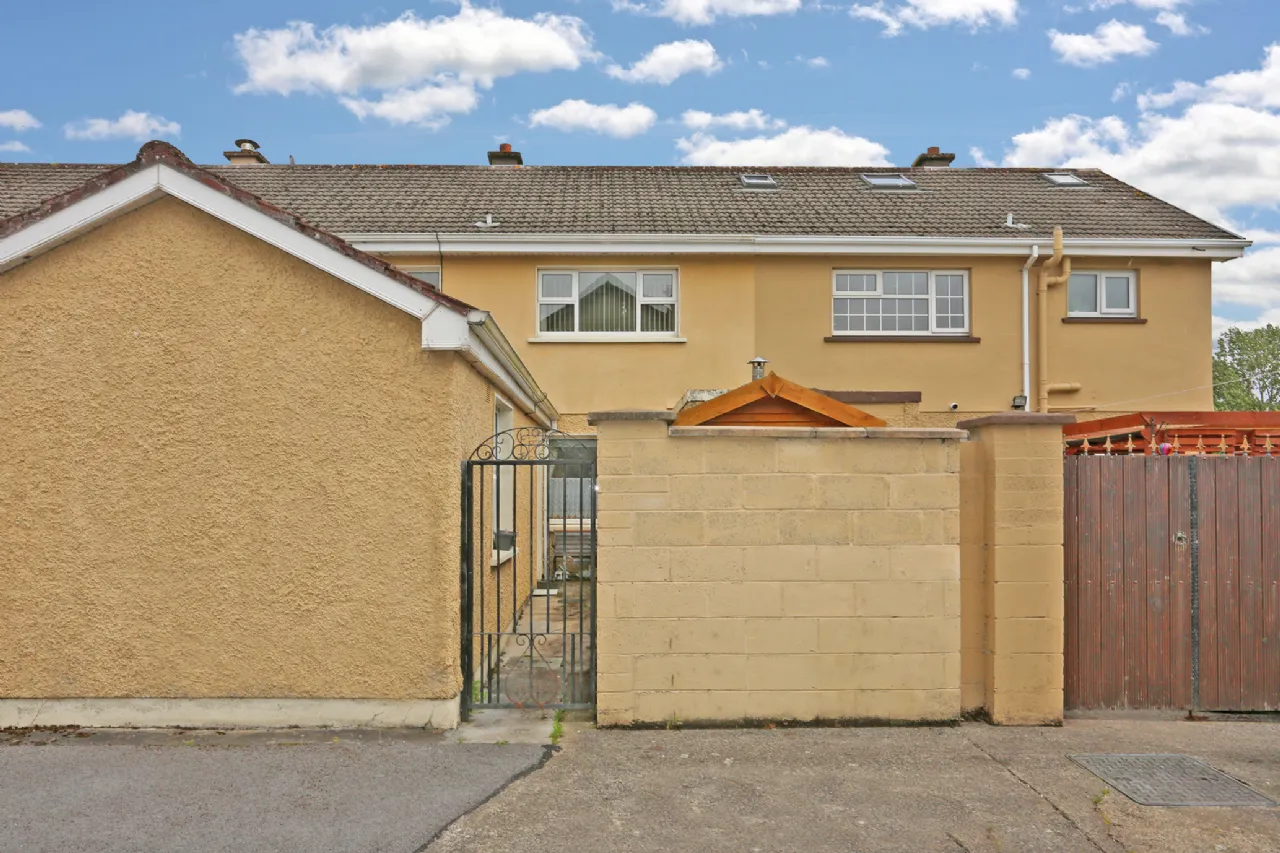 Photo of 99 Finian Park, Shannon, Clare, V14 AE98