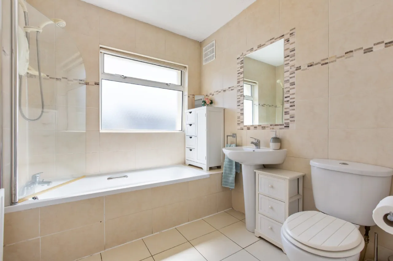 Photo of 31 Broadford Lawn, Ballinteer, Dublin 16, D16 Y284