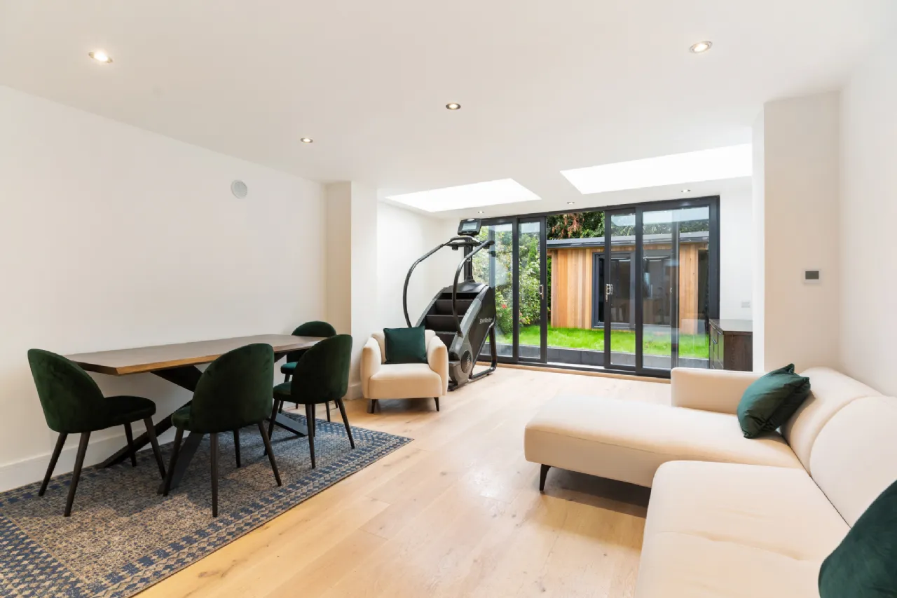 Photo of 93 Waterloo Lane, Ballsbridge, Dublin 4, D04 C4A3
