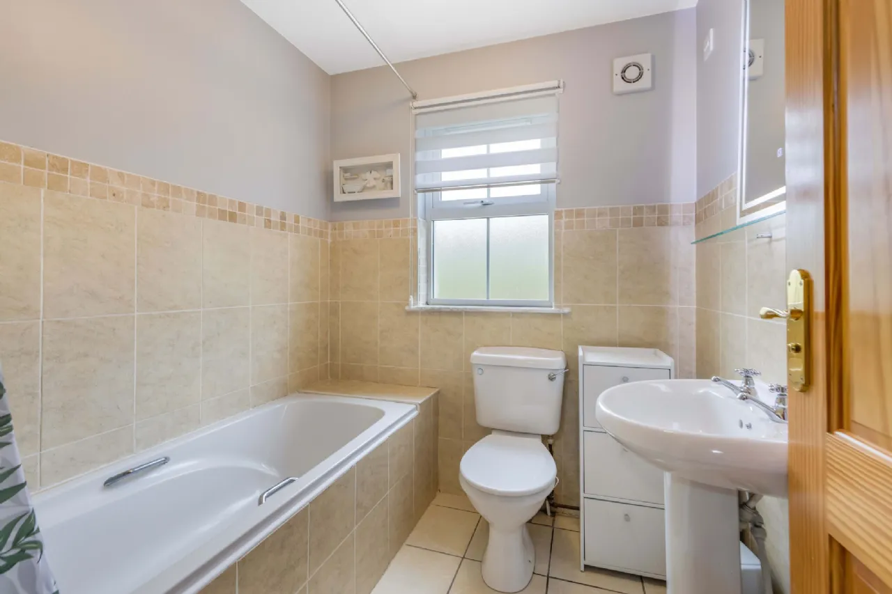 Photo of 1 Drumalee Manor, Cavan, Co Cavan, H12 C566