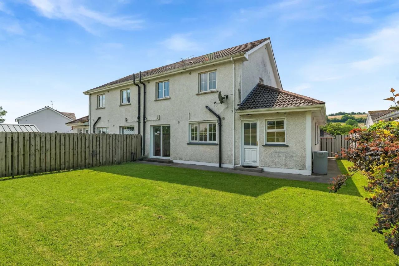 Photo of 14 Oakwood Crescent, Ballyhaise, Co Cavan, H12 P088