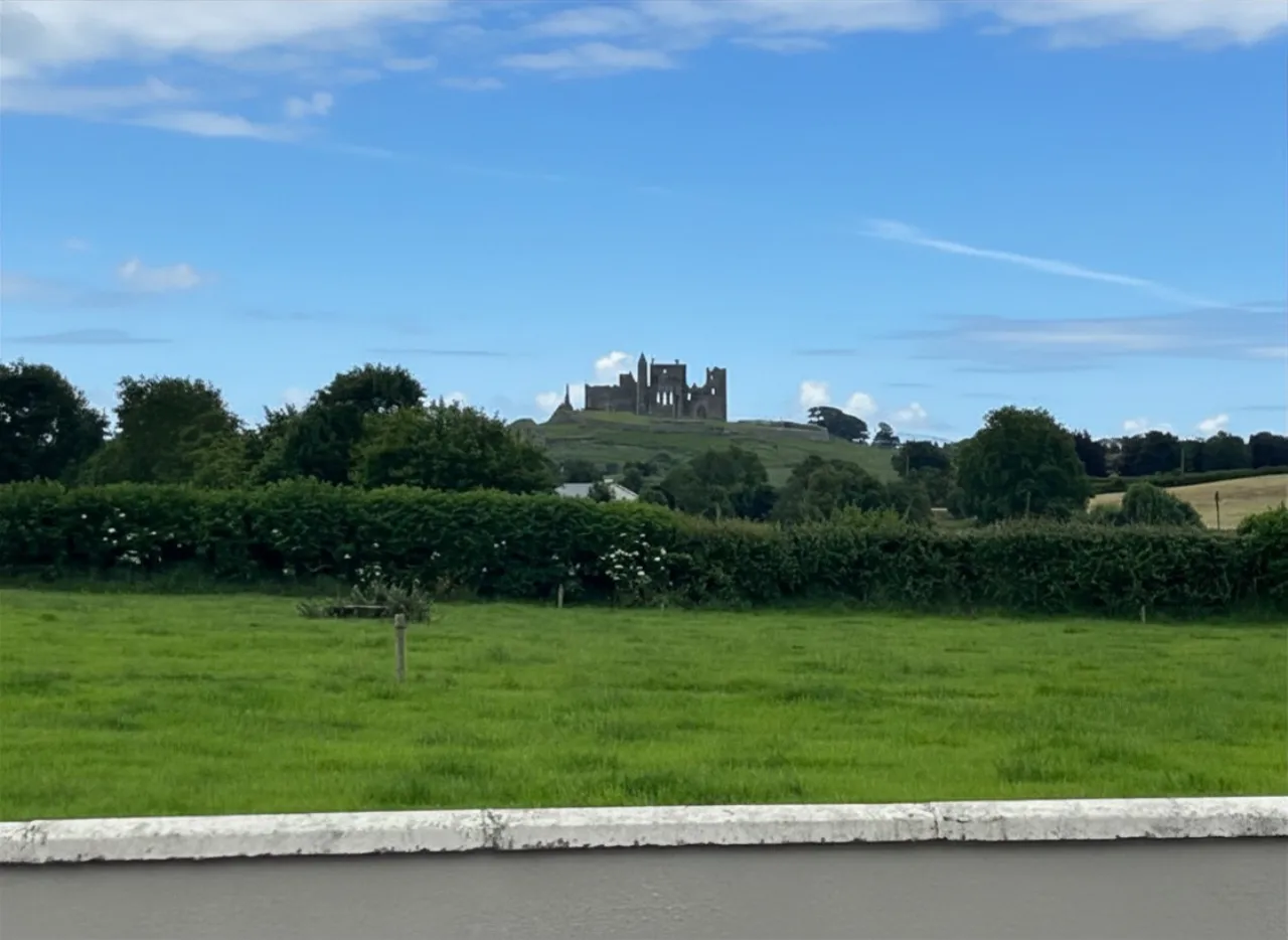 Photo of Deansgrove, Cashel, Co Tipperary, E25KD29