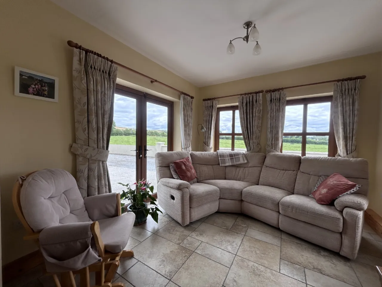 Photo of Deansgrove, Cashel, Co Tipperary, E25KD29