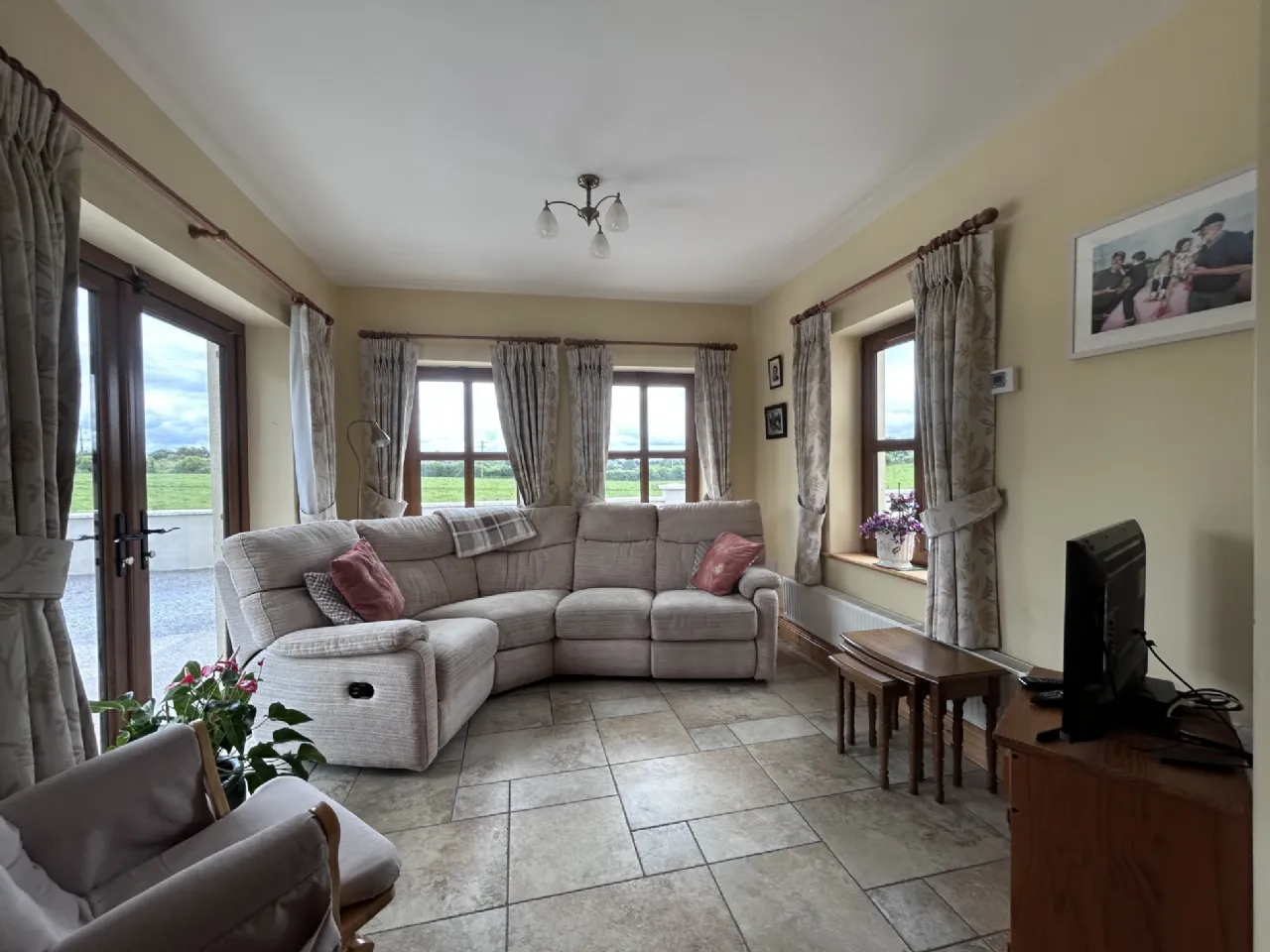 Photo of Deansgrove, Cashel, Co Tipperary, E25KD29