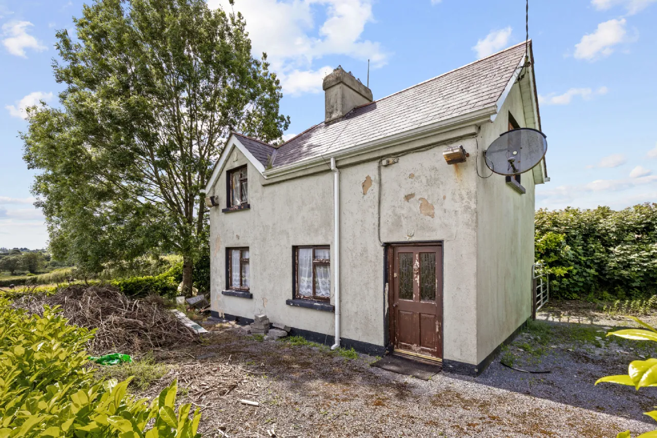 Photo of Derelict House, Ballyloughan,, Bagenalstown,, Co. Carlow, R21YY77