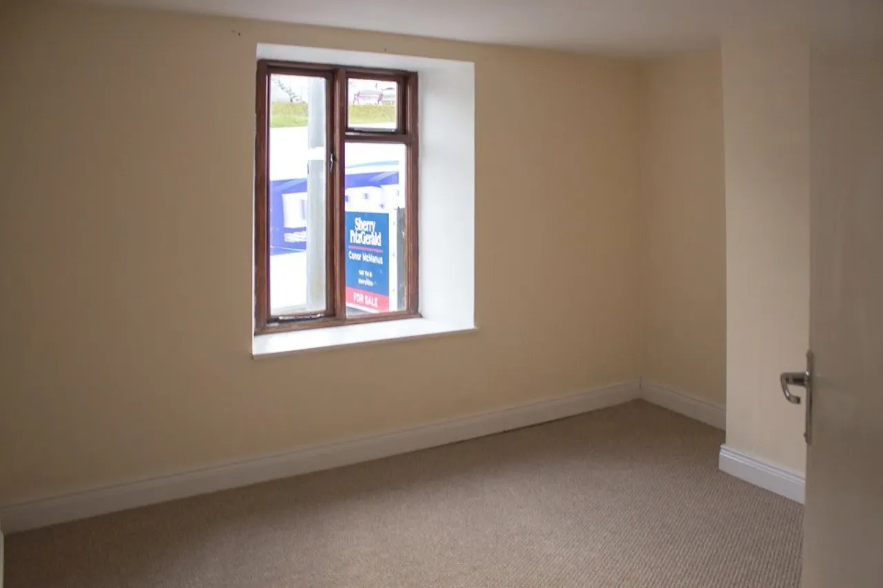 Photo of 5 High Street, Monaghan, H18 V120