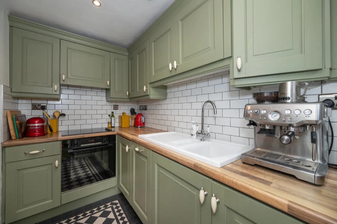 Photo of 2 Hollymount, Lee Road, Cork, T23 RWV4