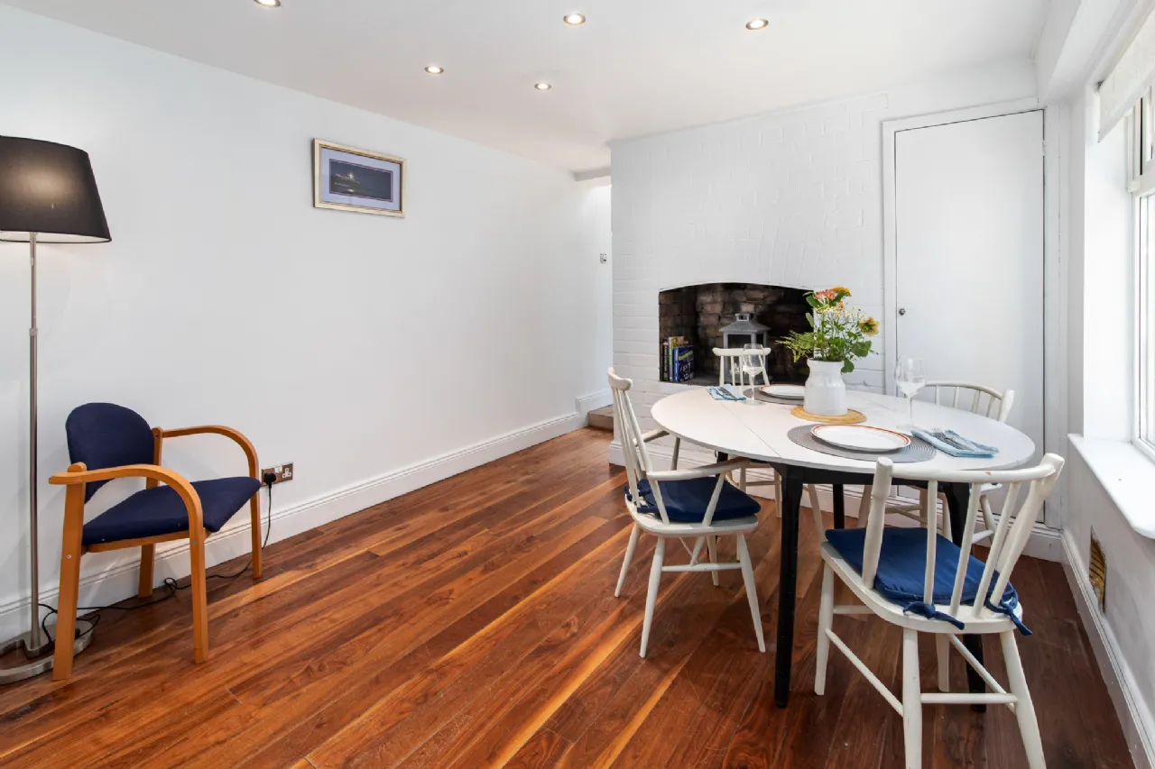 Photo of 1 Doon Avenue, North Circular Road, Dublin 7, D07 A9Y1