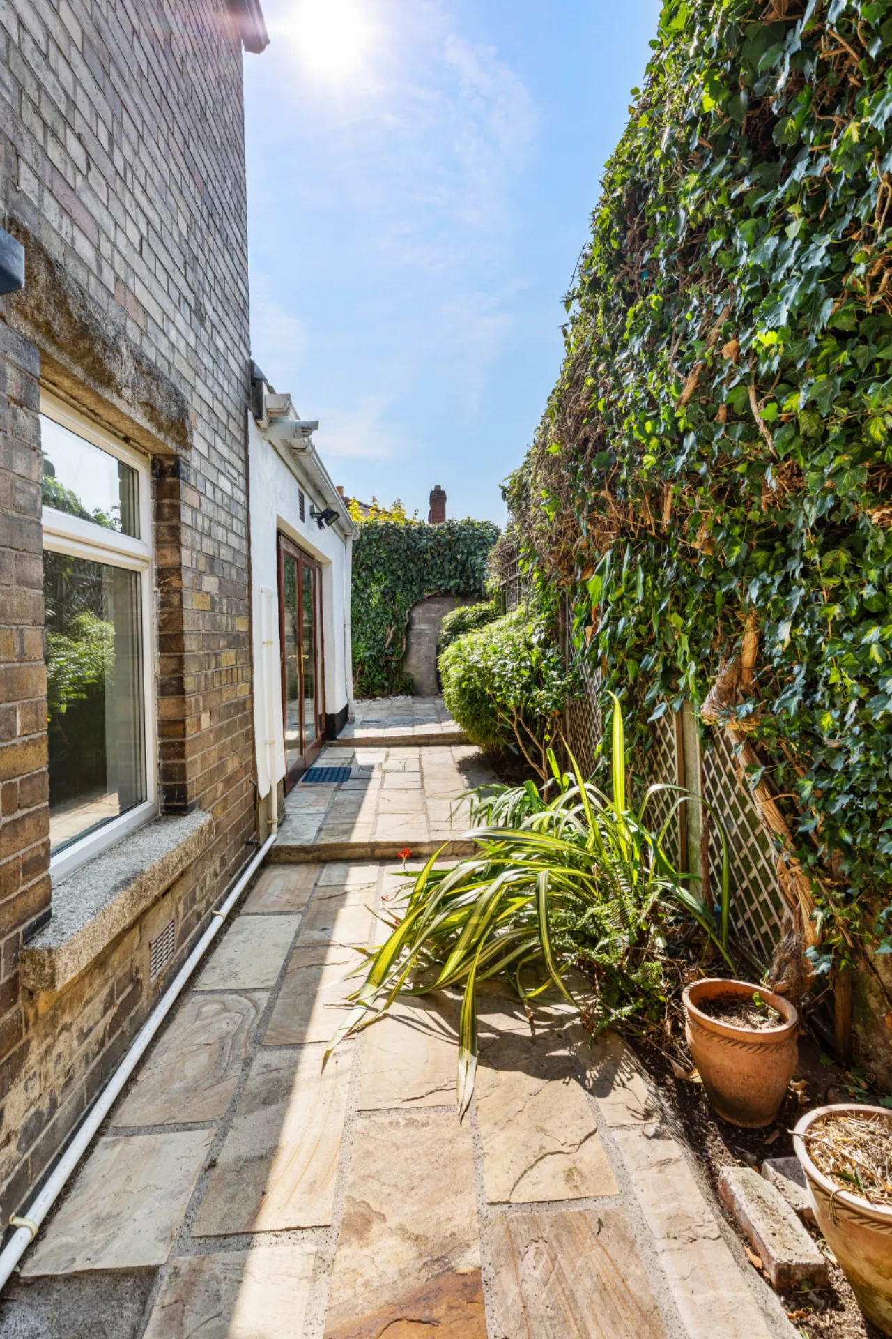 Photo of 1 Doon Avenue, North Circular Road, Dublin 7, D07 A9Y1