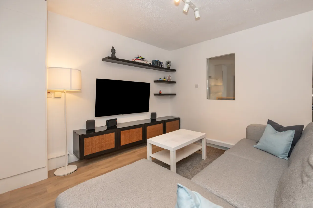 Photo of 23 The Cedars, Classes Lake, Ovens, Cork, P31TK76