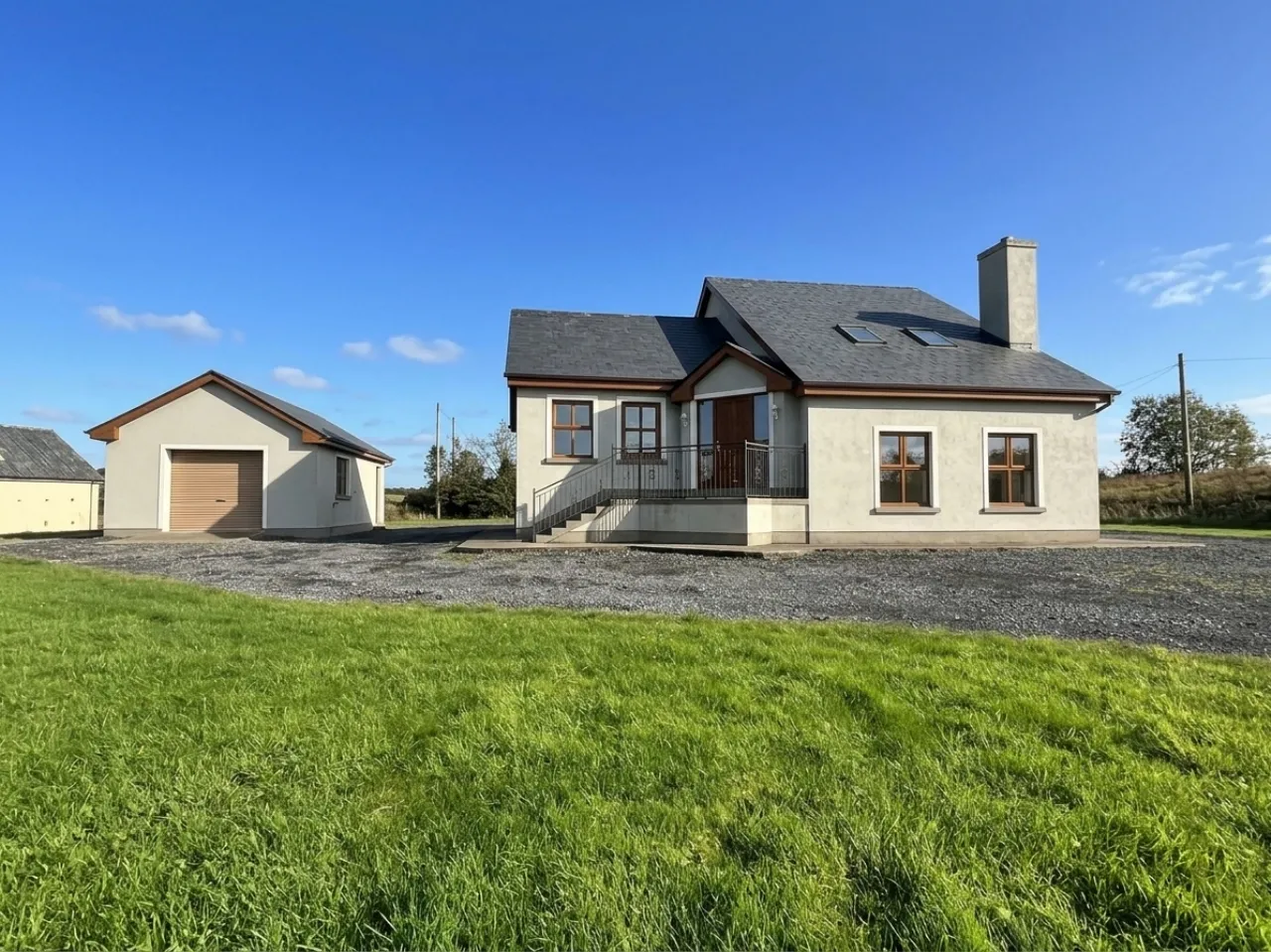 Photo of Bullaunmeneen, Islandeady, Westport, Co. Mayo, F28 X381